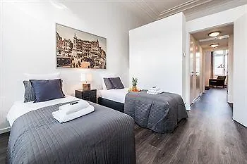 Apartment Hermitage Canal View